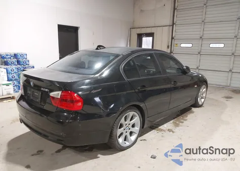 2007 BMW 328I z USA, uszkodzony, nr VIN WBAVA33577PV66361
